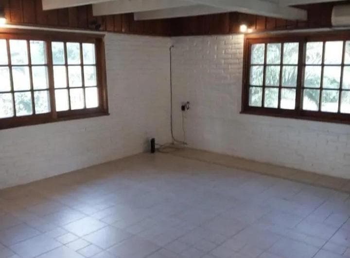 Casa en Venta - 4 Dorm. 4 Baños - General Rodríguez - 4