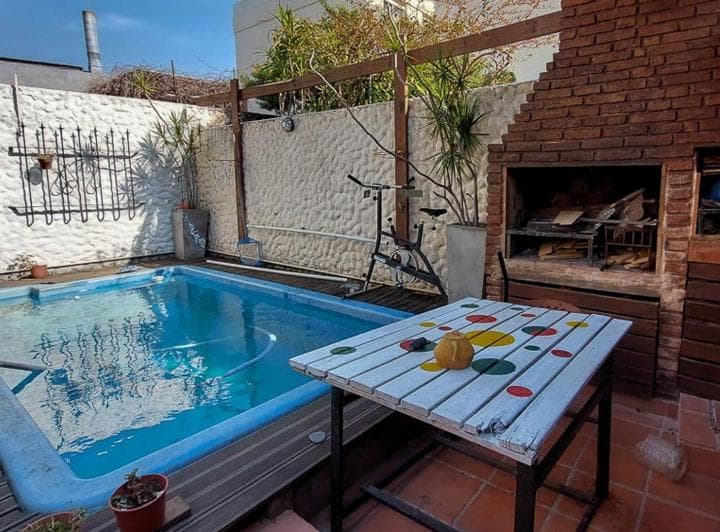 Venta Casa Olivos Pileta Jardin Cochera - 2