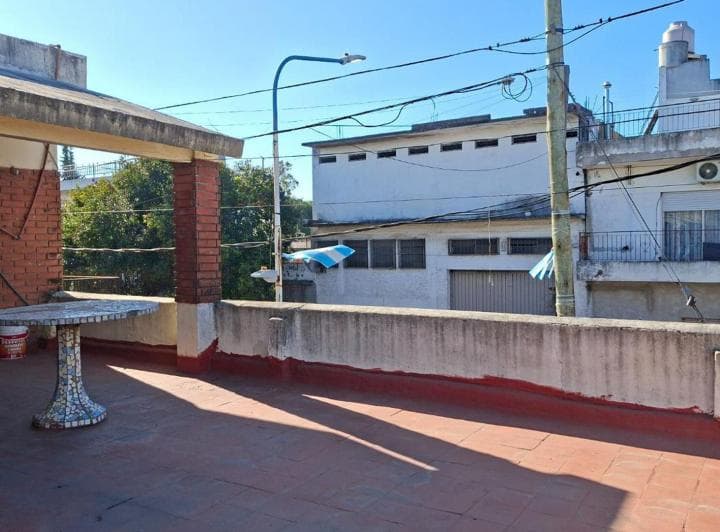 Venta PH en Loma Hermosa Para Refaccionar - 2