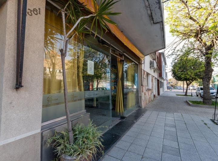 Venta Local Comercial + Departamento - 4