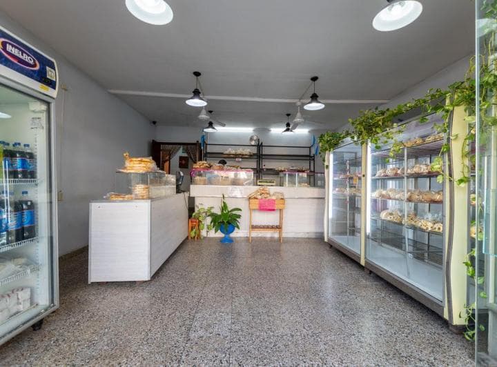 Venta Local Comercial + Departamento - 5