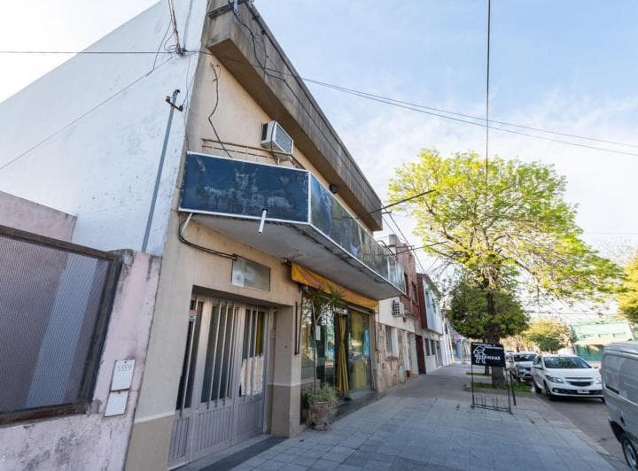 Venta Local Comercial + Departamento - 3