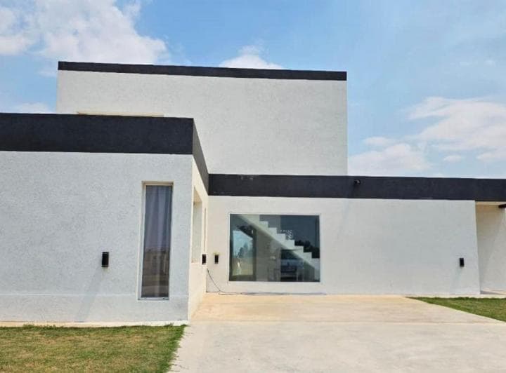 Casa 5 Ambientes en Venta Presidente Peron Barrio La Alameda - 2