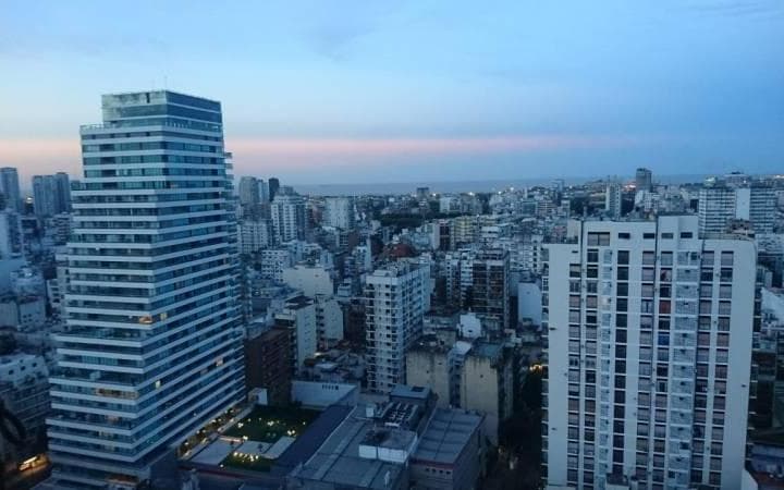Recoleta: 2 Ambientes Piso 25 Espectacular Vista Al Rio y Ciudad - 2