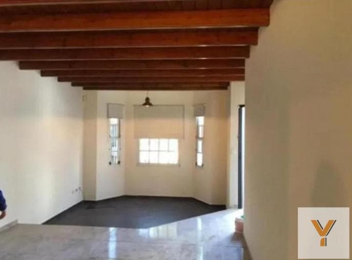Casa en Venta - 3 Dorm. 2 Baños - 570 m² - Lujan - 5