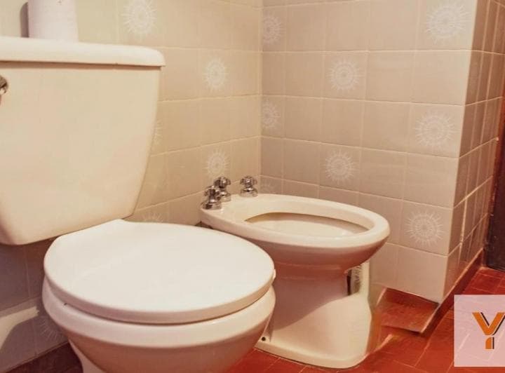Casa en Venta - 3 Dorm. 4 Baños - Villa Gesell - 5