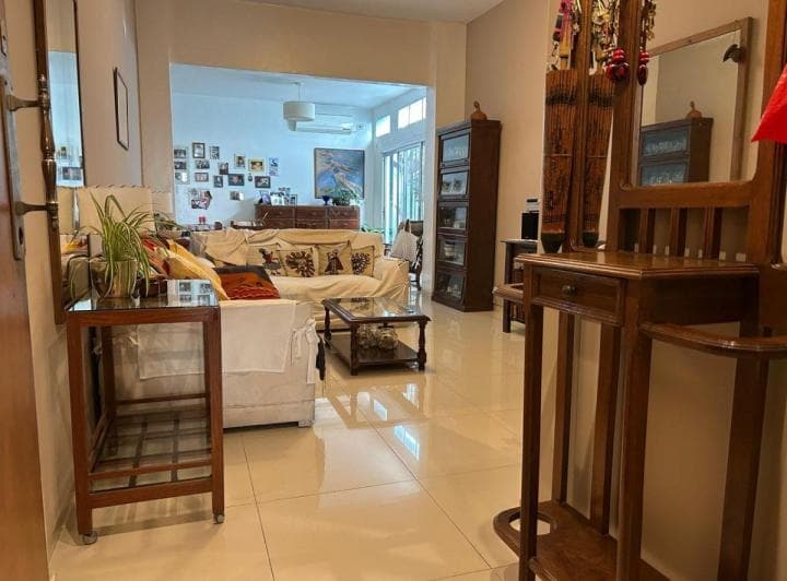 Excelente Depto de 3 Ambientes con Dos Patios. - Frente Al Parque Lezama - 2