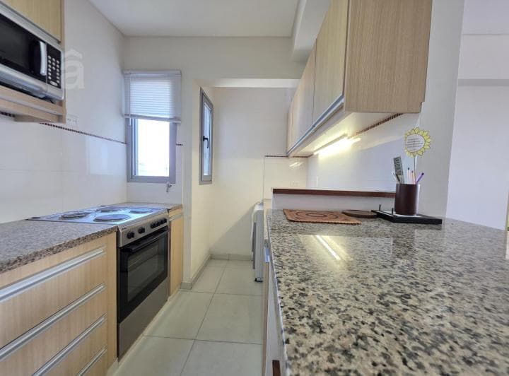 Departamento en Villa Ballester - Venta - Tres Ambientes C/ Cochera - Centrico. - 2