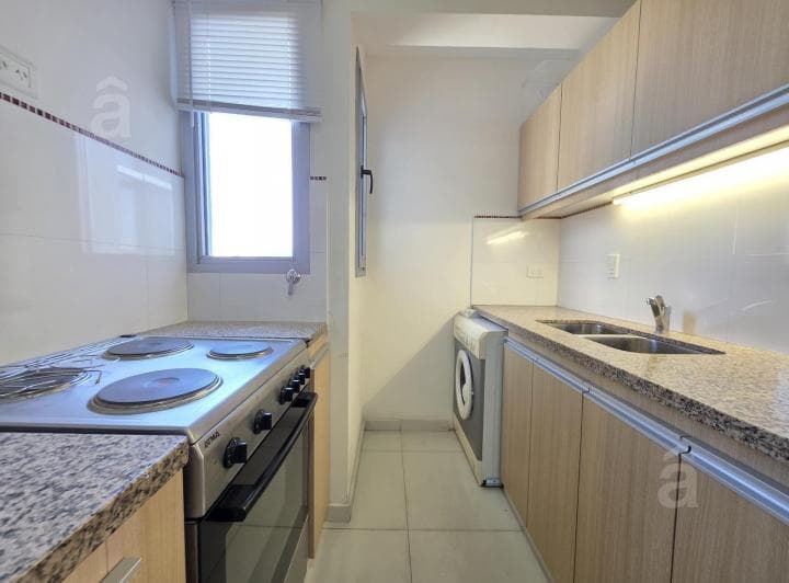Departamento en Villa Ballester - Venta - Tres Ambientes C/ Cochera - Centrico. - 4