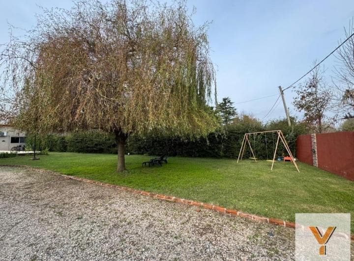 Casa en Venta - 3 Dorm. 2 Baños - 705 m² - Chivilcoy - 3