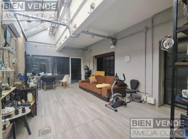 Venta Amplio PH 4 Ambientes en Dos Plantas con Terraza — Belgrano - 3
