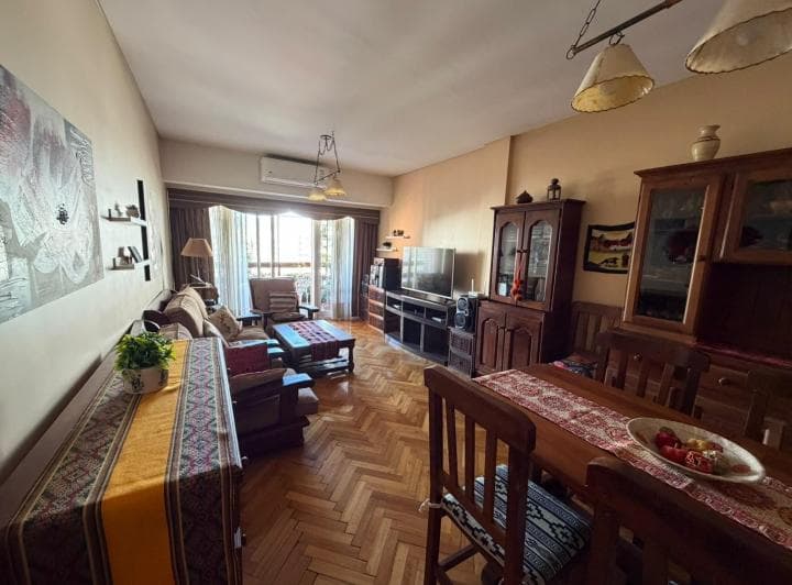 Venta Departamento de 5 Ambientes con Espacio Guardacoches - 4