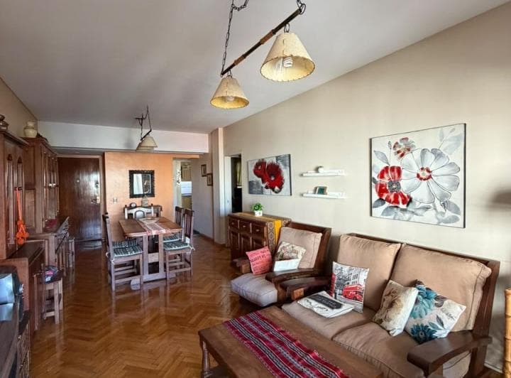 Venta Departamento de 5 Ambientes con Espacio Guardacoches - 5