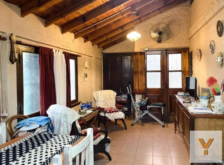 Casa en Venta - 2 Dorm. 1 Baño - Cochera - 825 m² - Monte Grande - 3