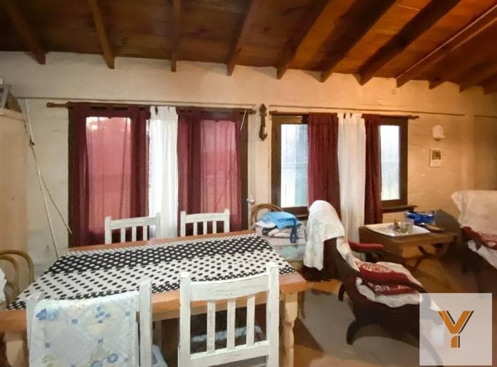 Casa en Venta - 2 Dorm. 1 Baño - Cochera - 825 m² - Monte Grande - 2