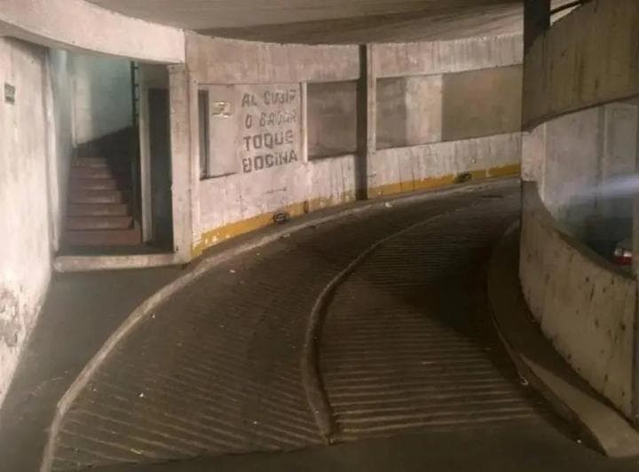 Cochera en Venta - 10 m² - Liniers - 2