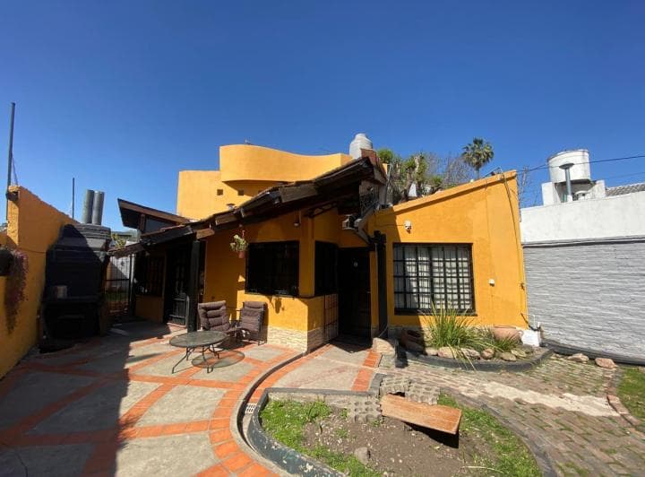 Casa de 3 Ambientes en Venta, Ituzaingó Sur. - 2