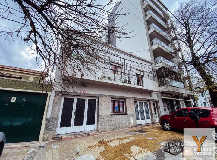 PH en Venta - 4 Dorm. 2 Baños 1 Cochera - 148 m² - La Plata - 2