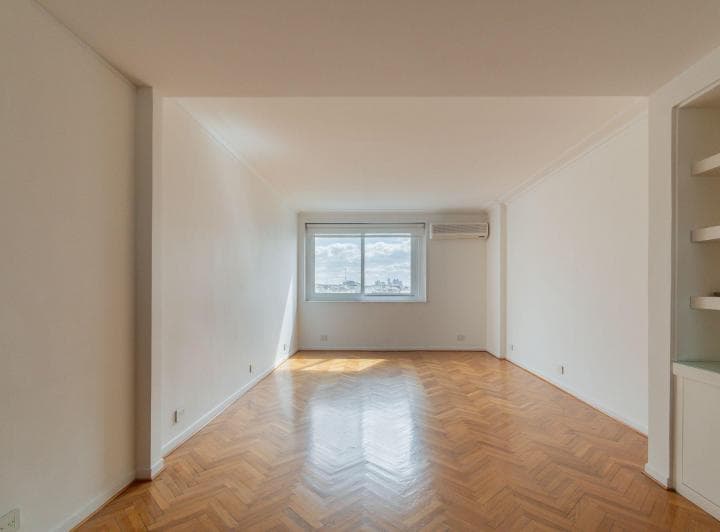 Venta 3 Amb Recoleta Cochera Dependencia - 5