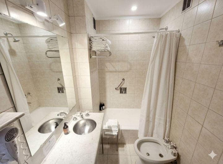Venta - Departamento - 2 Ambientes - 30,64 m² - Sol - Impecable - Vigilancia - 5