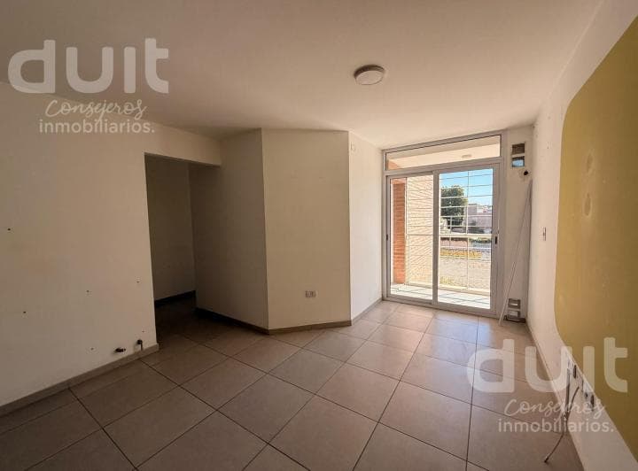 Departamento de un Dormitorio y Medio en Nueva Cordoba - 3