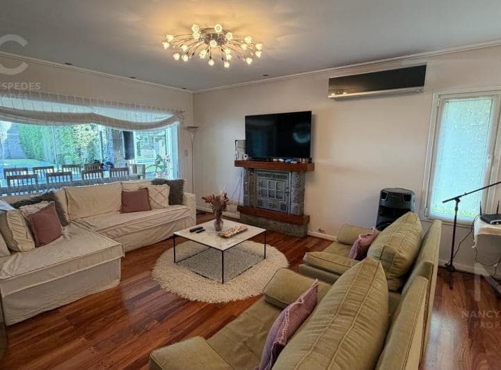 Casa en Venta, 5 Ambientes en Quilmes. Barrio Cerrado Barrancas de Guido. con Parque y Pileta - 4