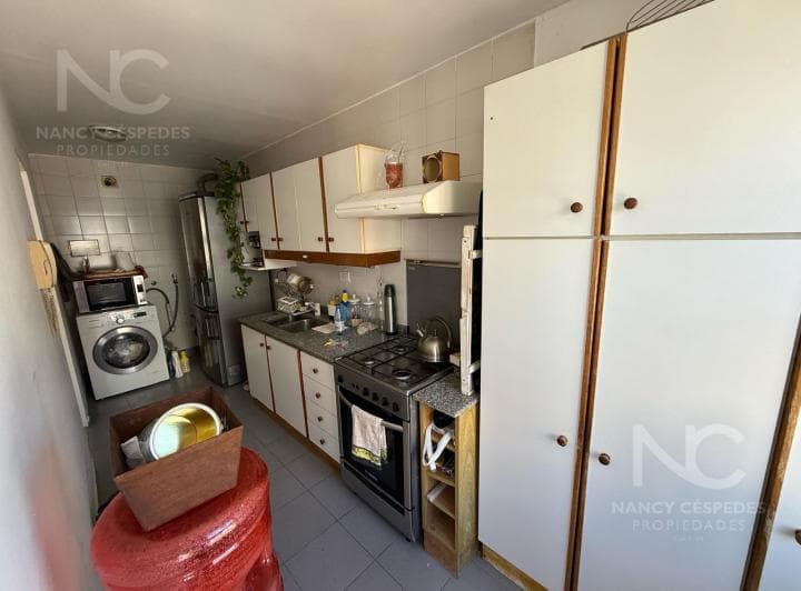 Departamento 4 Ambientes en Venta en Barrio Parque Bernal! con Cochera. Excelente Estado! - 3
