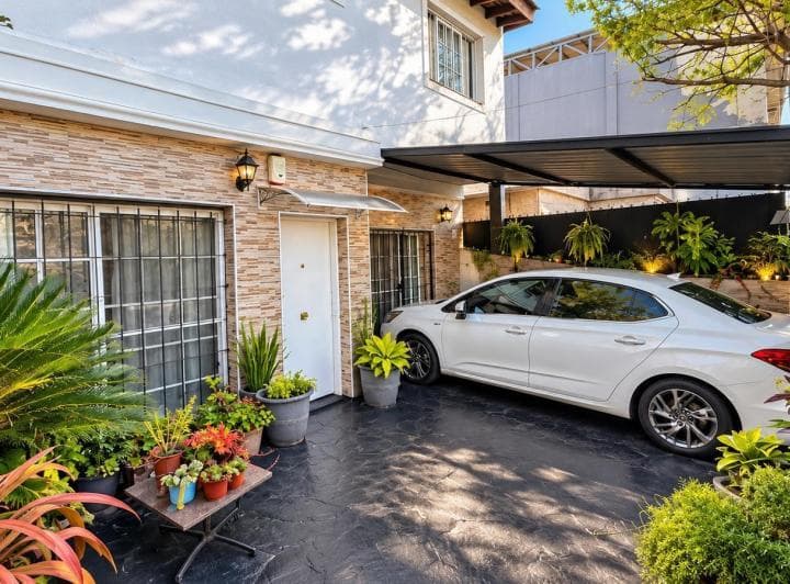 Venta Casa San Miguel, 3 Dorm., Quincho y Parrilla, Estacionamiento 2 Autos PH a La Calle - 3