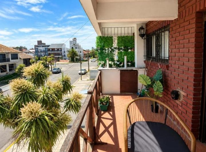 Venta 2 Ambientes con 2 Balcones Salientes | Parque Luro, Mar del Plata - 4