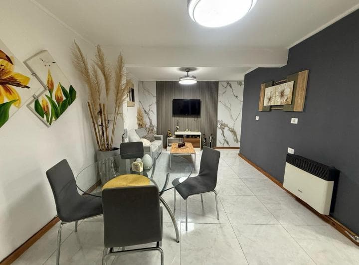 Se Vende Dpto Interno Dos Dorm. y Patio - 2