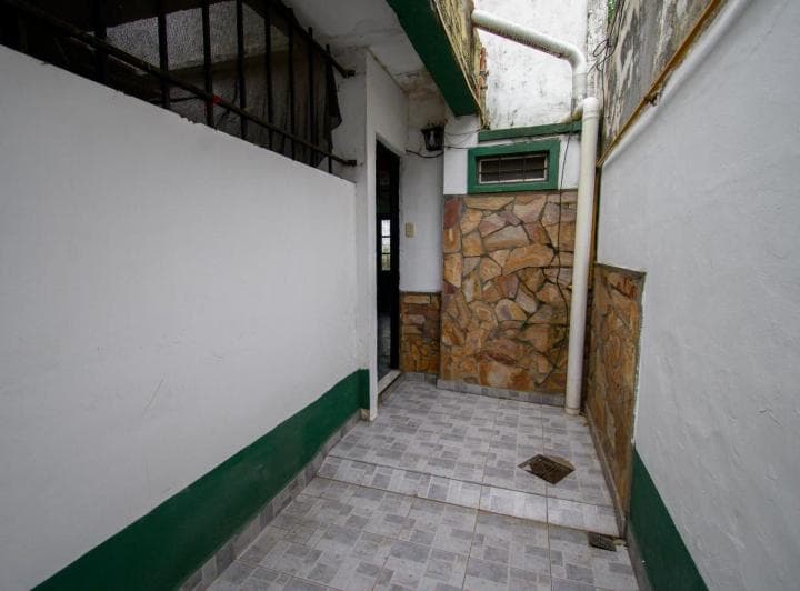 Interno Único 2 Dorm con Patio - Barrio Roma - 3