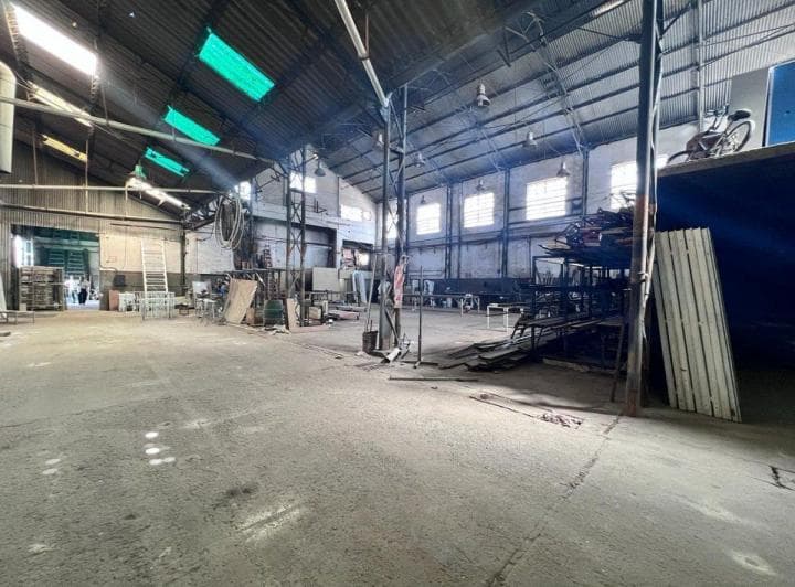 Venta Galpones Lote Industrial Oficinas 8100 m² R21 - 2
