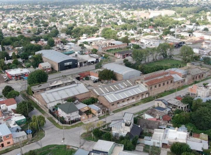 Venta Galpones Lote Industrial Oficinas 8100 m² R21 - 4