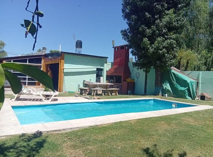 Casa en Venta 3 Dorm. con Pileta Alvarez - 2