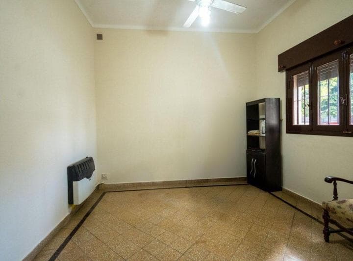 Venta Casa 3/4 Dorm. con Cochera y Patio - 4