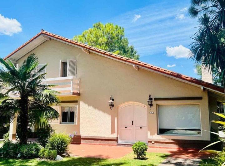 Venta Casa Pileta 4 Amb + Dependencia La Martona - 4