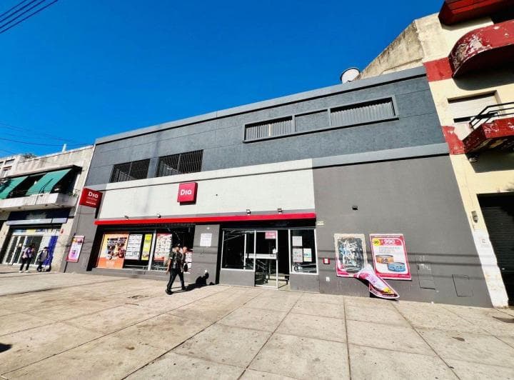 Venta Local 1000 m² con Renta Activa Destacada - 2