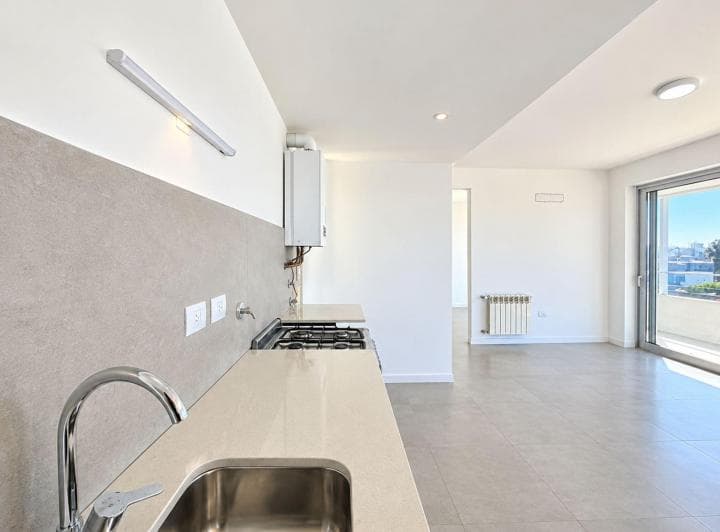 Venta Departamento con Balcon a Estrenar La Plata - 2