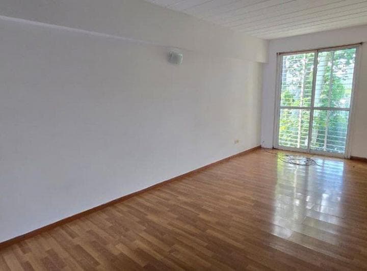 Venta Departamento Monoambiente Escalera Lourdes - 3