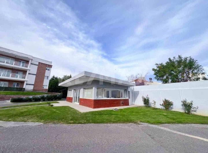 Venta Departamento 2 Dorm., Cochera/baulera - 2