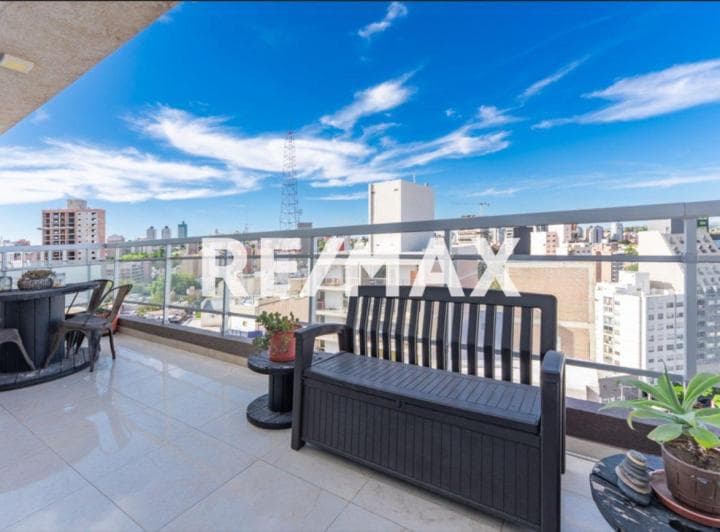 Venta Departamento 2 Dorm. Centro Neuquen - 2