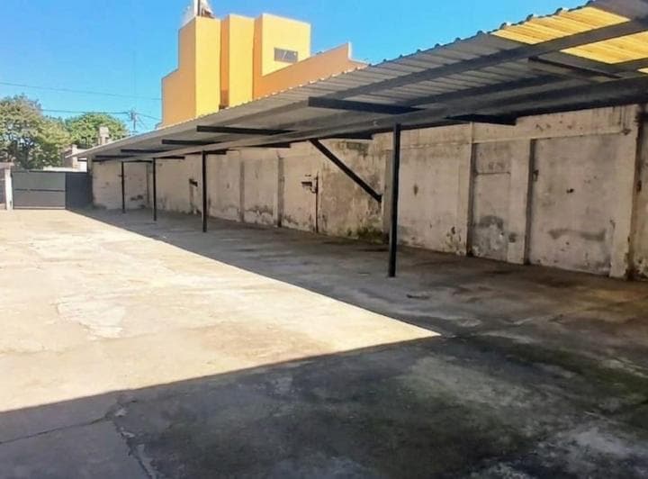 Venta Galpon - Cocheras - Dptos 3 y 4 Amb (Caseros) - 2