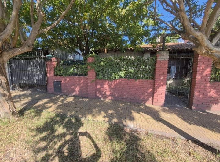 Venta Casa 3 Amb. Ituzaingo Ideal Inversor - 2