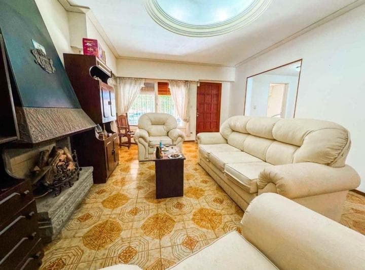 Venta Casa 5 Ambientes en Ramos Mejia - 2