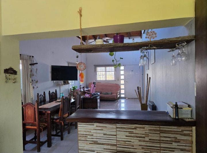 Casa en Venta - 2 Dorm. - Barrios Las Tardes - 5
