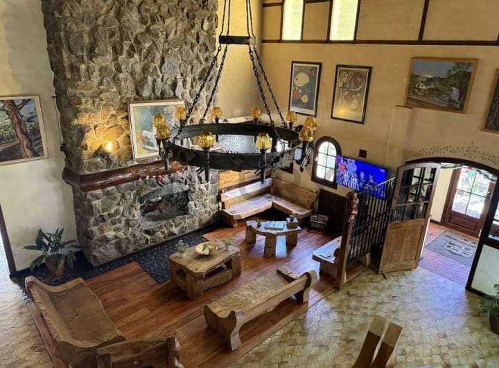 Venta Hostería – Ícono de San Martín de Los Andes Frente Al Lago Lácar - 2