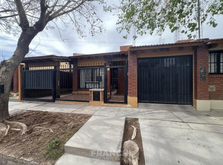 Casa en Venta en Barrio 21 de Julio - 2