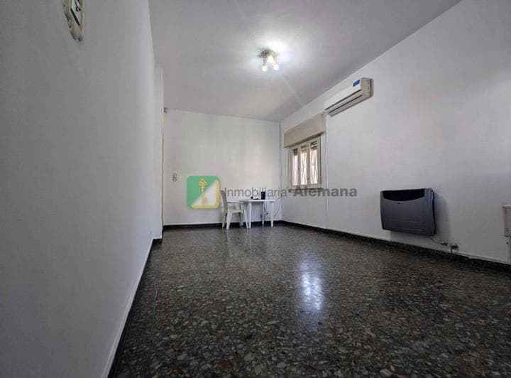 Venta - Casa - 3 Amb con Dependencia - Villa Ballester - 3