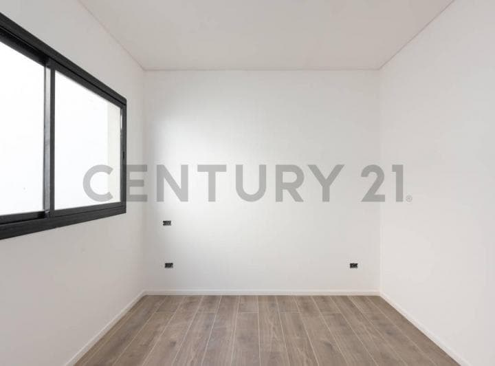 Oportunidad en Caseros: 2 Ambientes C/ Entrega en 45 Días. Permuta - 3