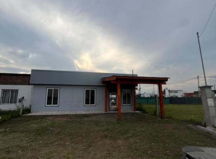 Excelente Casa a Estrenar en Barrio Privado Loma Alta – San Andrés | Confort y Seguridad - 2